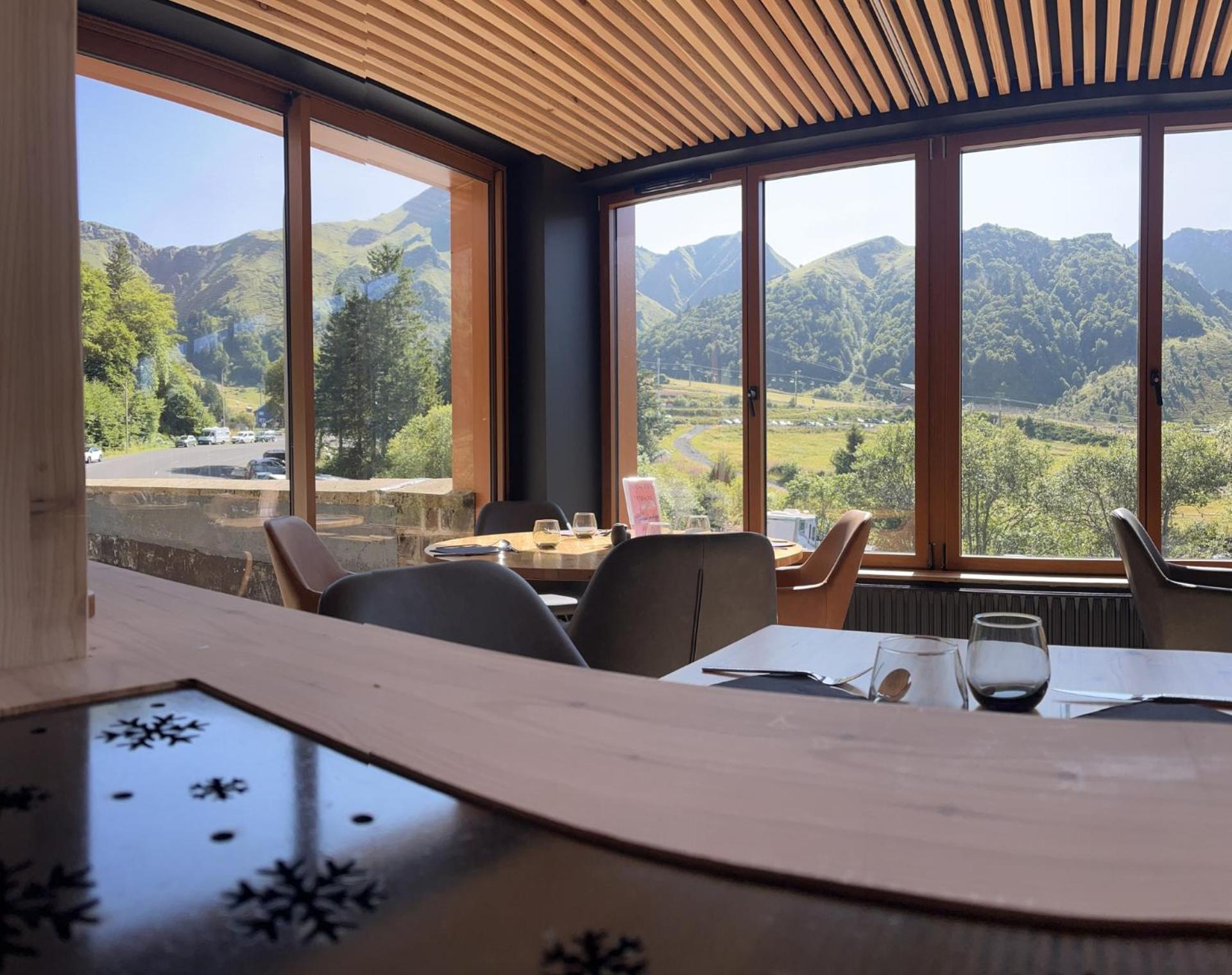 Hotel Du Puy Ferrand , Restaurant La Table De L'Ours Ле-Мон-Дор Экстерьер фото
